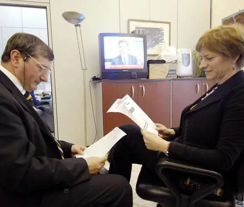 Ore 18.40, in sede arriva Mori e il Pd capisce di aver perso