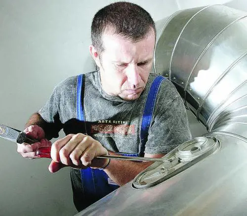 Quasi assenti sarti, orafi e cesellatori