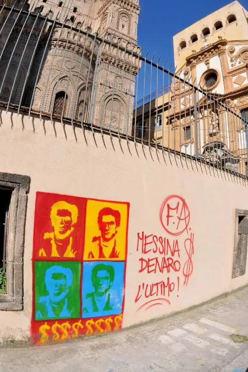 Palermo, sulla cattedrale murales 
col volto del boss Messina Denaro