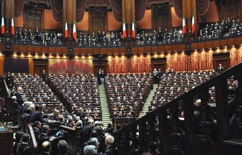 Regalo ai trombati: 4,5 milioni ai senza pensione