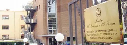 Sprechi di Stato, ecco l'ente più inutile