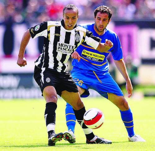 Juve già in vacanza Il Siena fa festa e minaccia l’Inter