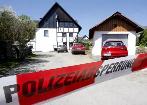 Germania, tre cadaveri di neonati nel freezer