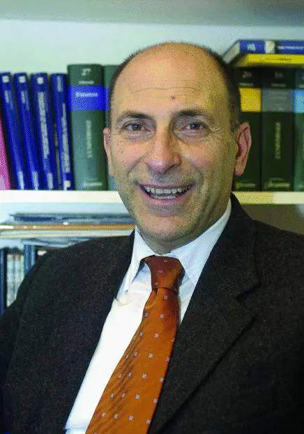 Lincubo della sindaca «armato» di regolamento