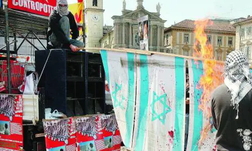 Apre la Fiera del libro, 
fa paura l’ira antisemita