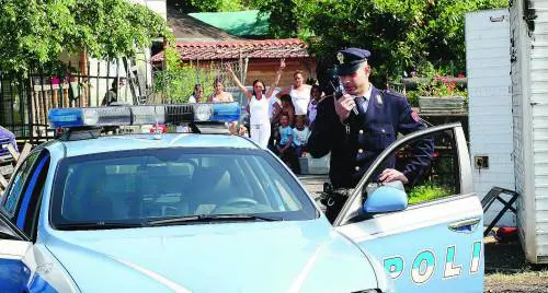 "I bimbi rom addestrano cani da combattimento"