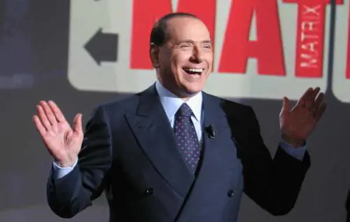 Sottosegretari: 39 posti, 100 aspiranti Berlusconi stringe