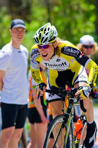 Giro, fuga vincente: 
a Contursi c'è Brutt