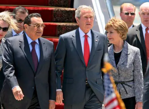 Bush agli arabi: isolate l'Iran e la Siria