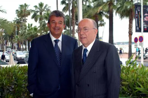 Ecco Dolce brezza: Mediaset entra nella tv mediterranea