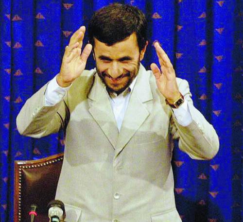 Il Papa non incontrerà Ahmadinejad