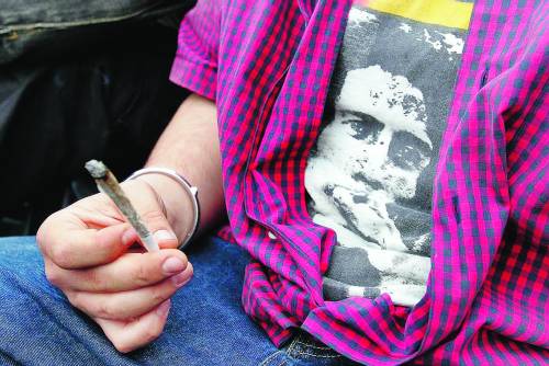Fumare troppa marijuana 
restringe il cervello 