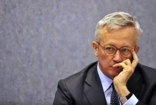 Tremonti: "Entro l’estate la tassa sui petrolieri"