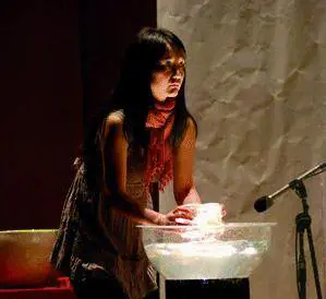 Lanima suona tamburi ad acqua