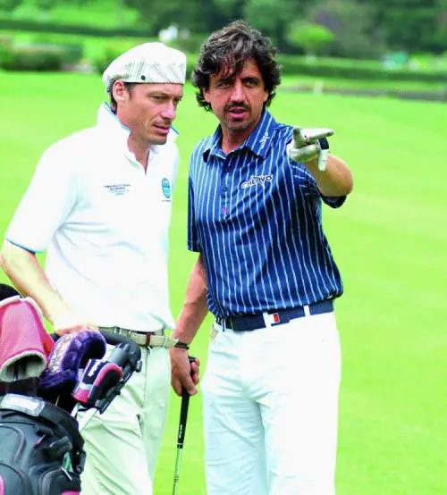 Lo Shipping gioca a golf con calciatori e giornalisti