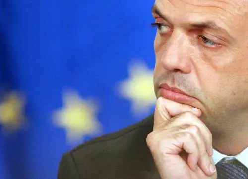 Tutti gli italiani sono intercettati