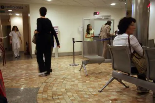 "Mi ha operata senza motivo. E oggi sto peggio"