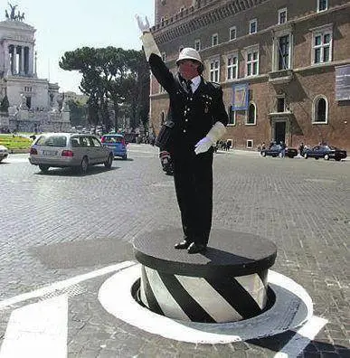 La delibera sullarmamento dei vigili urbani nellagenda di Alemanno