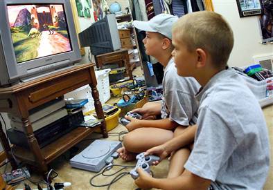 Videogame, un bimbo 
su 4 gioca già a tre anni