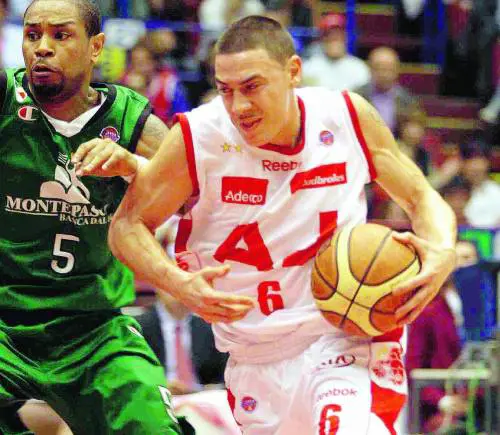 Ecco la nuova Olimpia griffata Giorgio Armani «Ce la giocheremo»