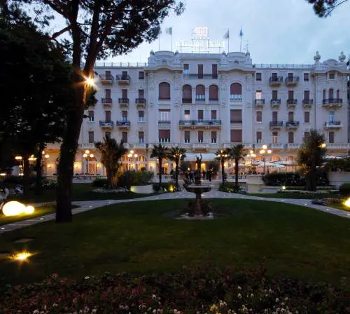 Il Gran Hotel spegne cento candeline