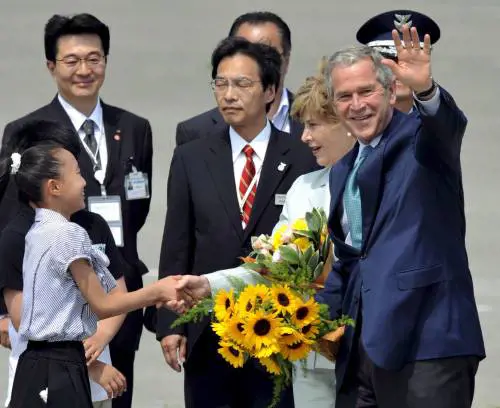 Bush: "Vogliamo 
un dollaro forte"