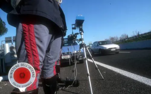 Viaggio tra autovelox «buoni» e tutor spietati