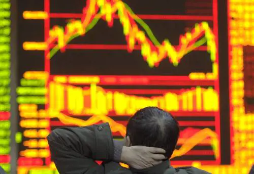 Crisi, così gli economisti vedono il futuro