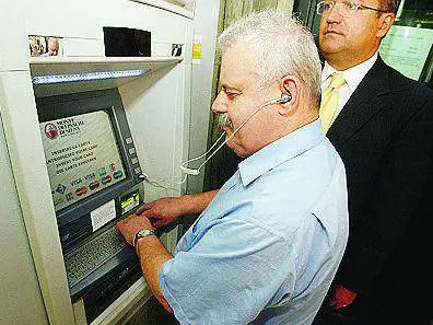 Arriva il bancomat per non vedenti