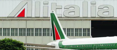 Alitalia, braccio di ferro tra Police e ladvisor Intesa
