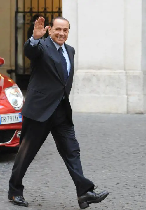 Il premier: "Ora federalismo fiscale e giustizia"