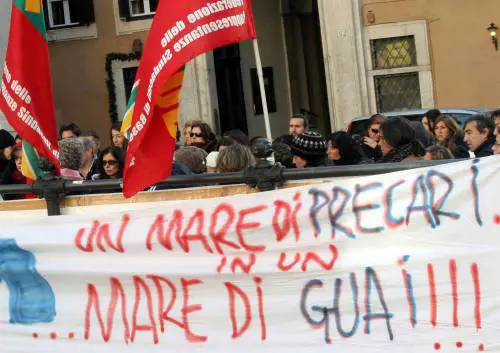 Precari, verso la conferma della norma 
Confindustria: in linea con direttiva Ue