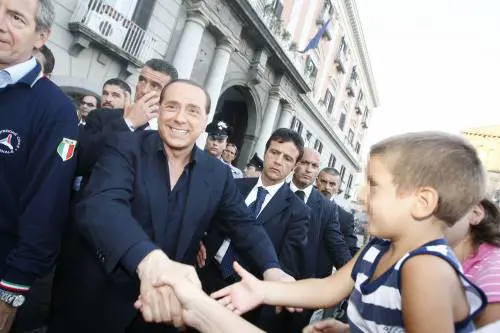 Berlusconi: "Spazzerò via anche l'autunno caldo"