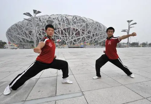 La Cina vuol stregare il mondo