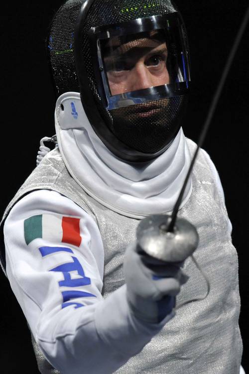 Fioretto, Sanzo conquista il bronzo Calcio, l'Italia pareggia col Camerun