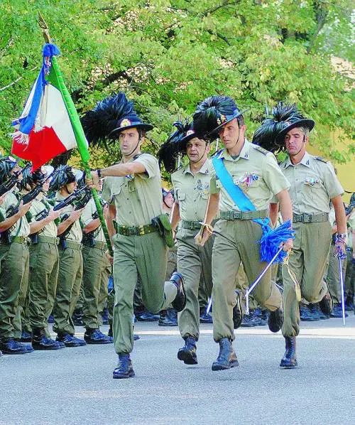 Da Milano alla Brigata Sassari, la seconda vita dei fanti piumati