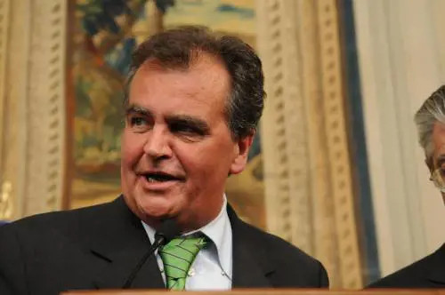 Calderoli: "Sulla casa
una sola tassa, ne assorbirà altre 10"