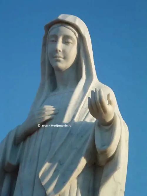 Spariscono e riappaiono, è giallo 
sui viaggi delle statue della Madonna