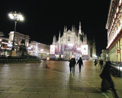 La Moratti: "Il Duomo è buio serve più luce"