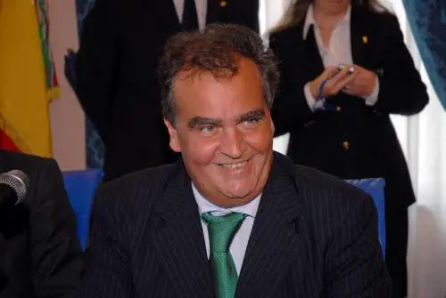 Province salve e città metropolitane 
Tutti d’accordo sulla bozza Calderoli