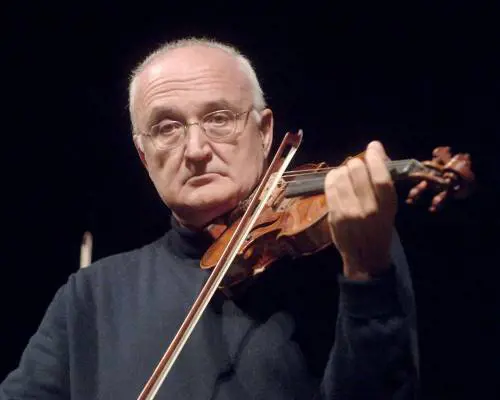 Casa Paganini sfratta i violinisti