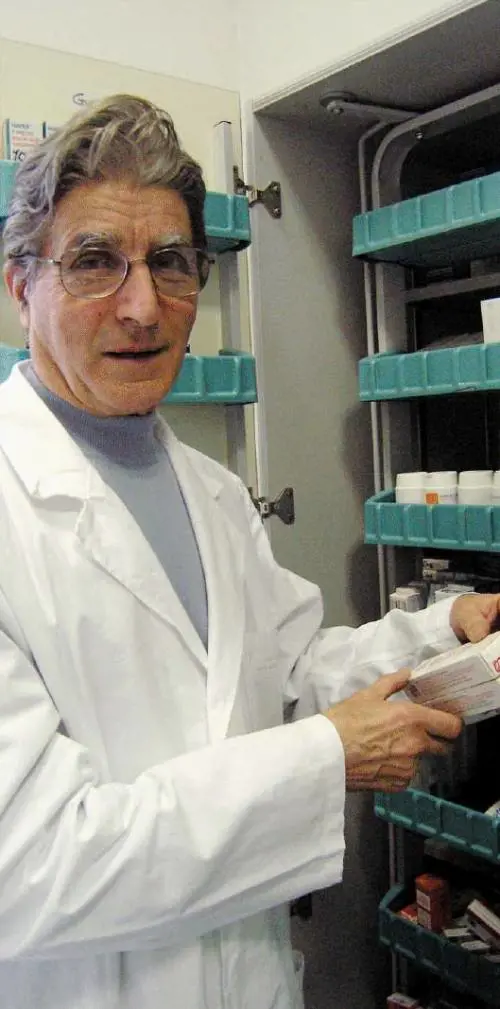 Salvati 33mila euro di farmaci destinati a finire tra i rifiuti