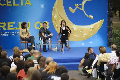 I giovani di An contro Fini: "Ha sbagliato tutto"