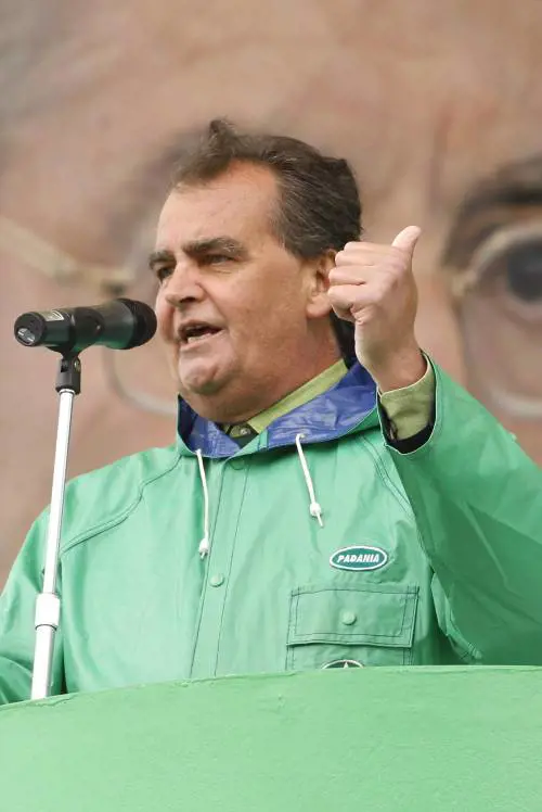 Calderoli: "Entro un anno la nuova Costituzione. Faremo un patto col Pd"