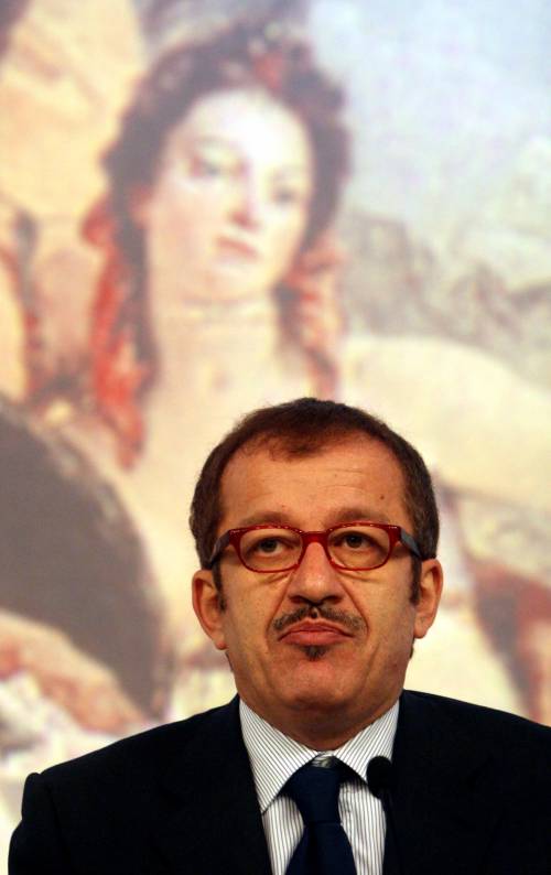 Camorra, il governo invia 500 soldati 
Maroni: c'è una guerra civile dei clan