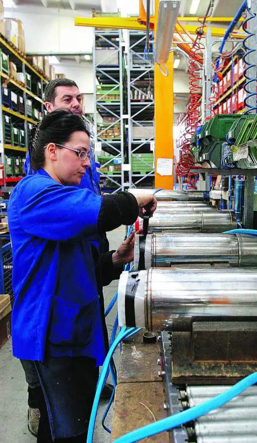 Urso va allattacco: «Alt ai sussidi a pioggia per le fiere allestero»