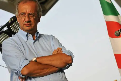 Veltroni attacca: "Autunno della democrazia"