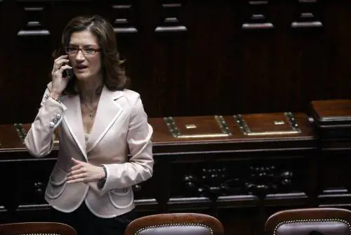 Scuola, fiducia del governo sul ddl Gelmini