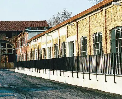 Musica, alla "Fabbrica del Vapore" 
il museo dedicato al pianeta del rock