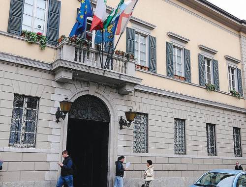 L’anti fannullone? In comune a Lecco 
"Lavoro gratis, non chiamatemi eroe"